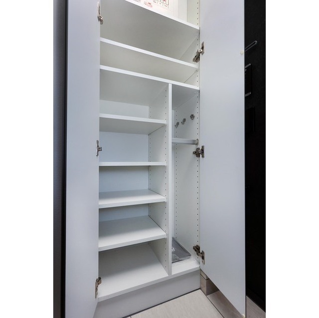 収納　シューズボックス