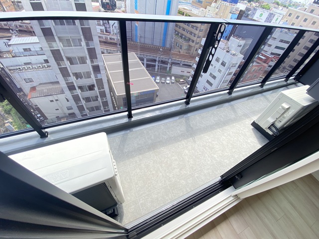 バルコニー　バルコニー