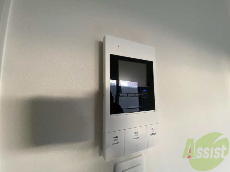 セキュリティ　ＴＶモニター付インターホンです。来客者の顔が見えるので安心！