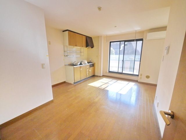 居室・リビング　★お部屋探しはタウンハウジング稲田堤店まで★