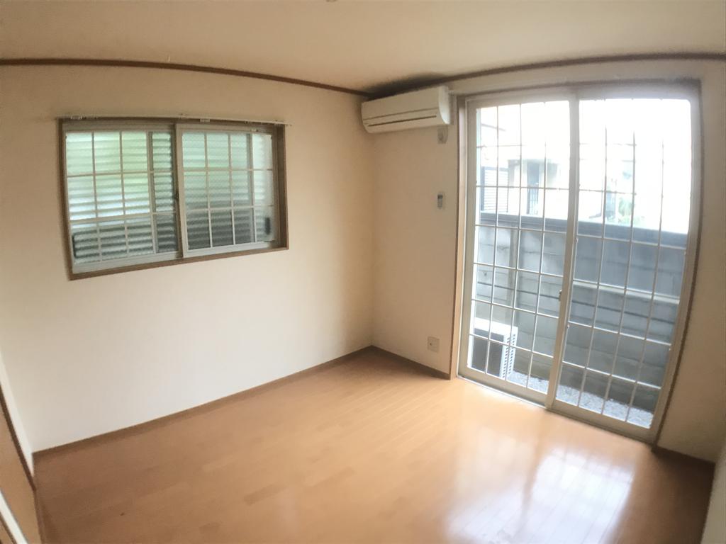 居室・リビング　1階のお部屋の写真になります