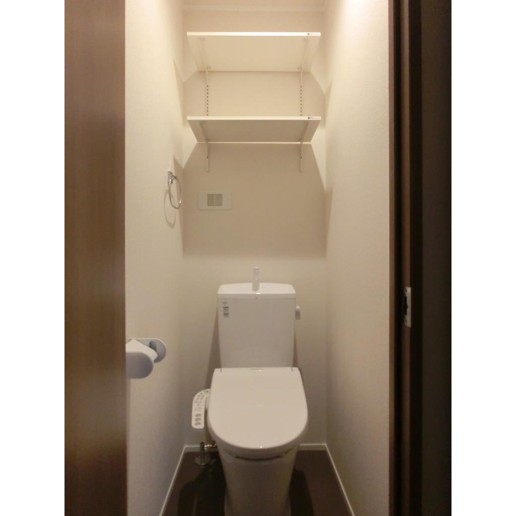 トイレ　トイレもきれいです