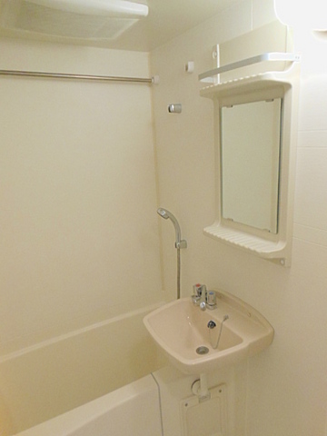 バス・シャワールーム　浴室換気乾燥機付バス