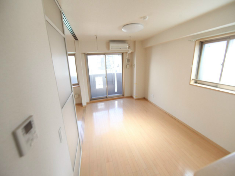 セキュリティ　ＬＤＫ12帖　ＴＶモニター付インターホン完備