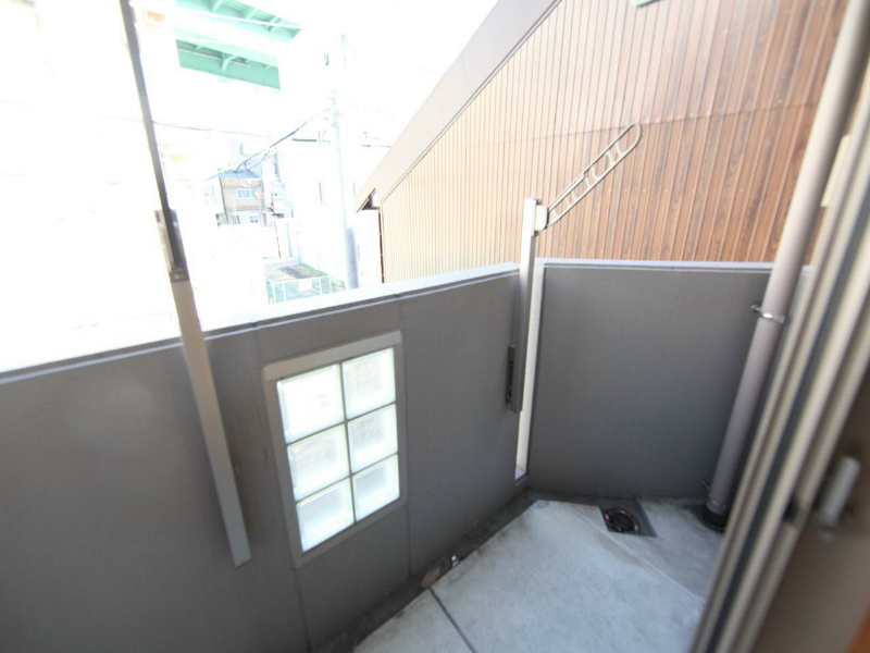 バルコニー　バルコニー