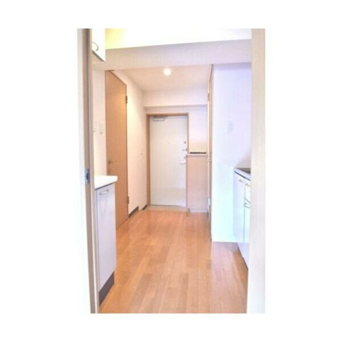 玄関　同物件別部屋参考写真です。