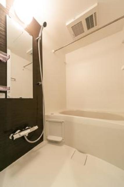 バス・シャワールーム　※写真は同タイプ住戸です。