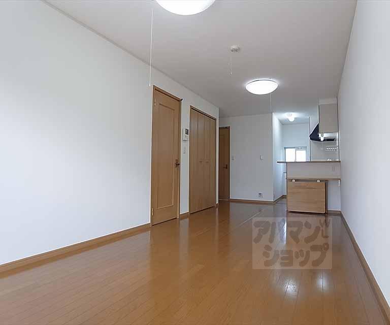 居室・リビング　広々した洋室です