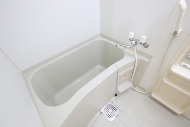 バス・シャワールーム　【※別室参考写真】ゆったりとしたバスルーム◎