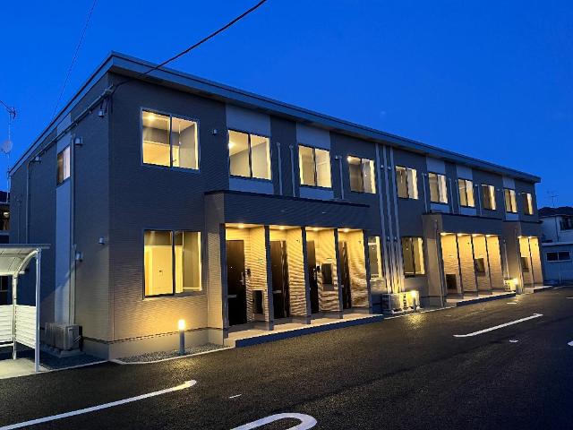 建物外観　外観写真（夜）