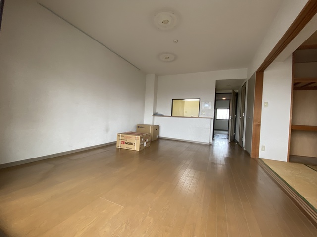 居室・リビング　家族団らん和気あいあいと。。