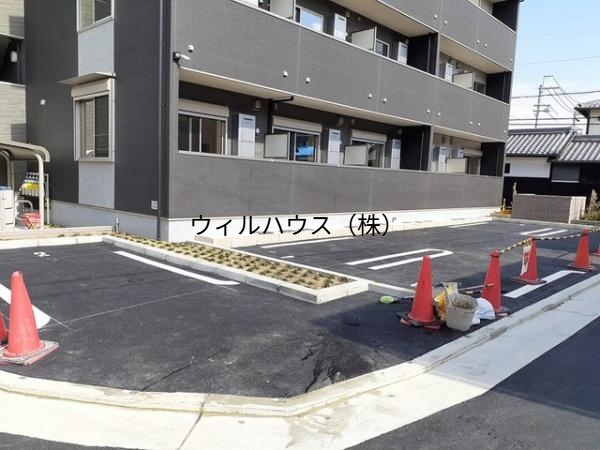 駐車場　敷地内駐車場！