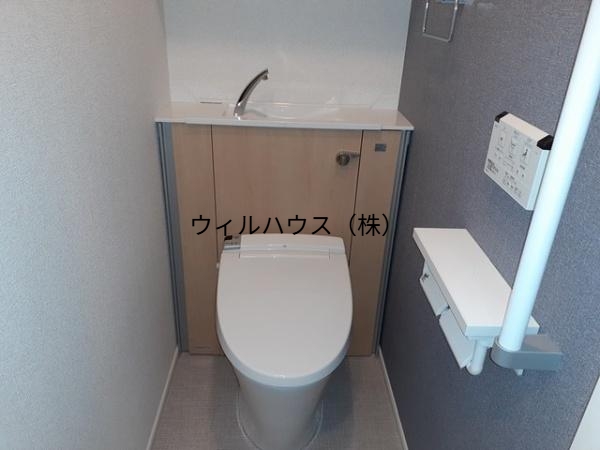 トイレ　ウォシュレット付きです！