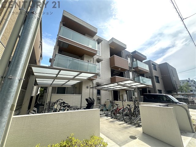 建物外観　オートロック、宅配ボックス完備☆