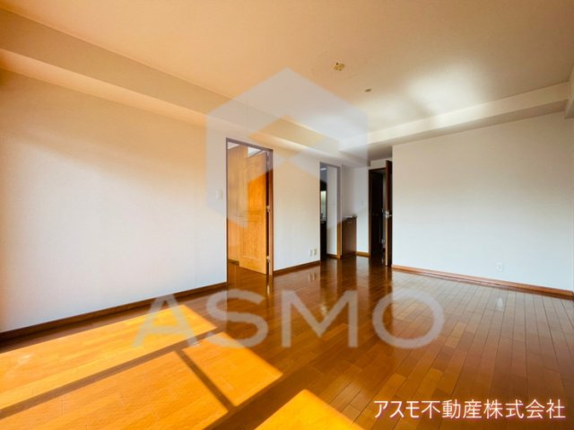 居室・リビング　同マンション別部屋　参考写真