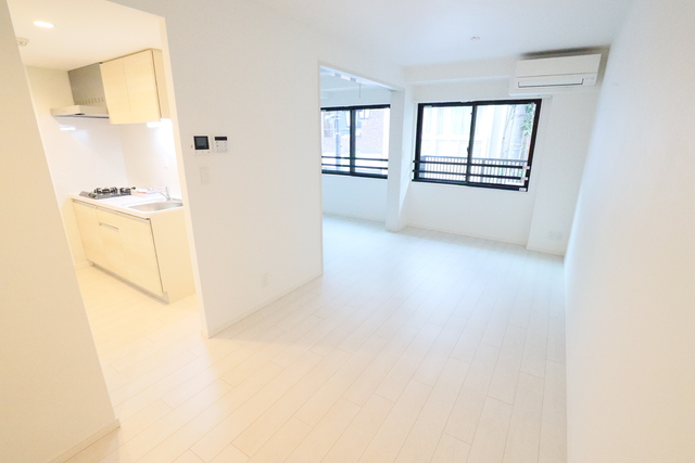 居室・リビング　１１．２帖のリビング