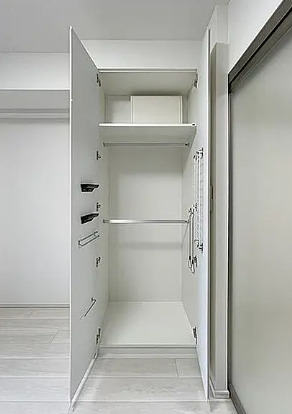 収納　別部屋の写真を使用しております。