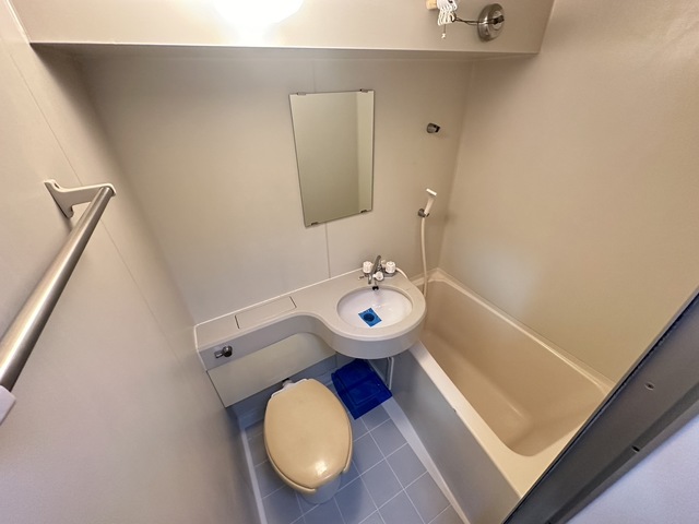 バス・シャワールーム　別部屋参考写真です