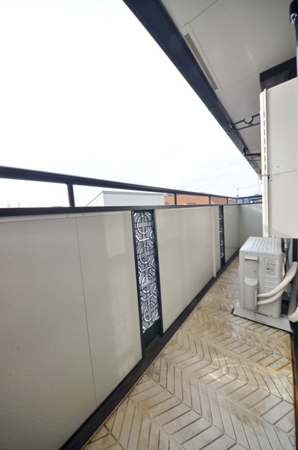 バルコニー　～今日は干すぞ～