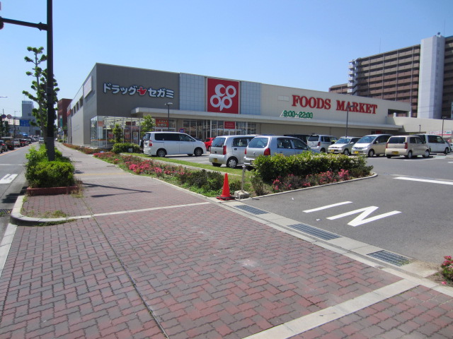 スーパー　大阪いずみ市民生活協同組合 コープ泉佐野店（スーパー）まで503m