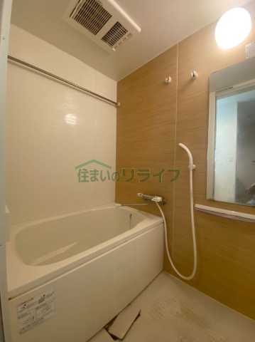 バス・シャワールーム　Hale Laule’a（画像は別部屋の参考写真となります）