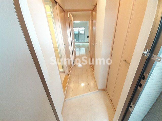 玄関　落ち着いた玄関です