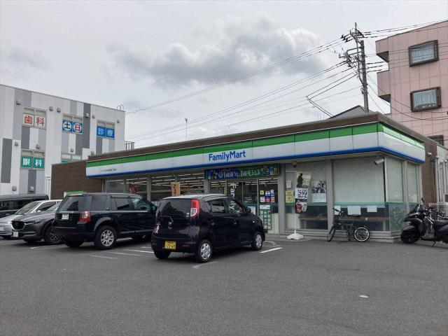 コンビニ　ファミリーマートサンズ中央林間四丁目店（コンビニ）まで423m