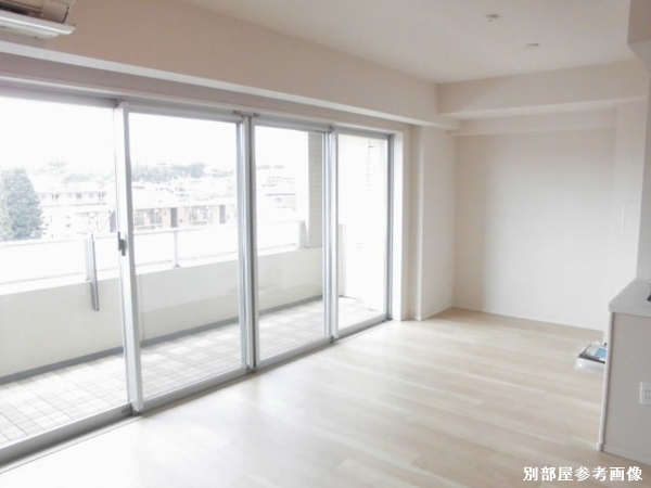 居室・リビング　使いやすい形の為、レイアウトを楽しめます♪