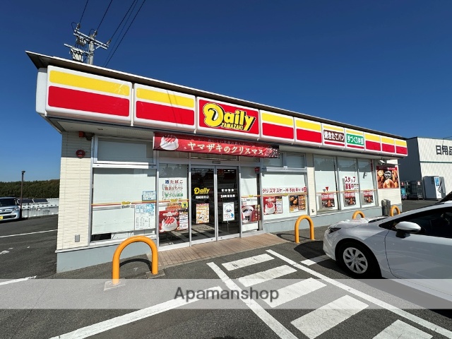 コンビニ　デイリーヤマザキ　岡崎岡町店（コンビニ）まで438m