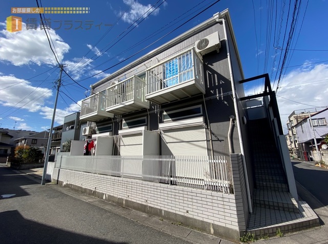 建物外観　外壁も２０１７年に塗装済み。当社管理物件です。