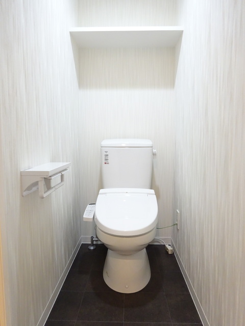 トイレ　★洗浄機能付便座ついてます★※同間取り参考写真