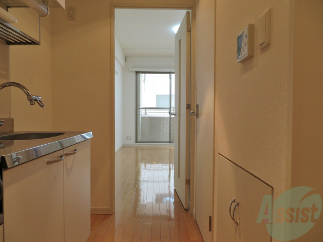 玄関　玄関からの様子を撮影してみました。動線になります。