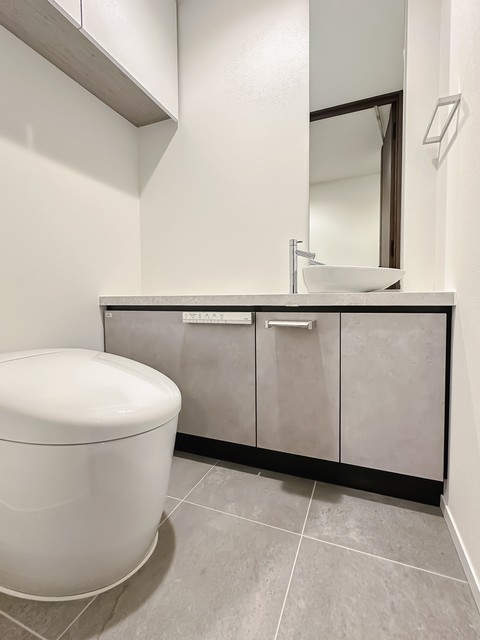 トイレ　※写真は同タイプ住戸です。