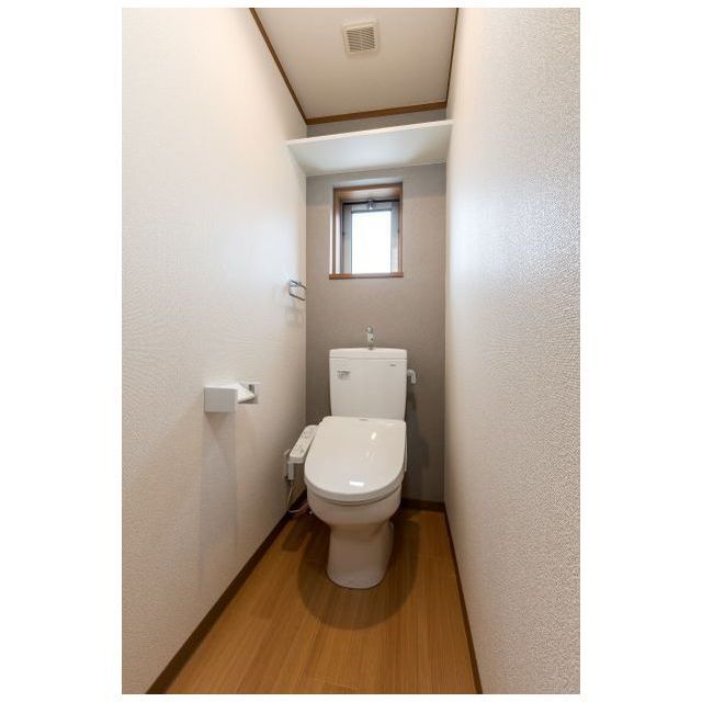 トイレ　温水洗浄便座　※イメージ・間取り反転あり・小窓なし