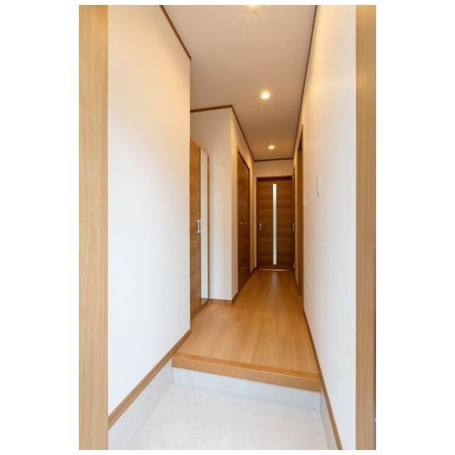 玄関　※イメージ・間取り反転あり