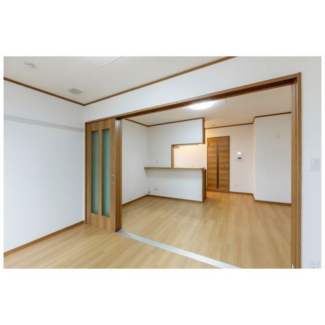 居室・リビング　ＬＤＫ９．８帖　※イメージ・間取り反転あり