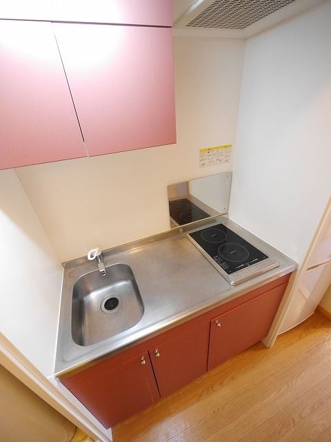 キッチン　★掃除がしやすい電気コンロ付きキッチン★