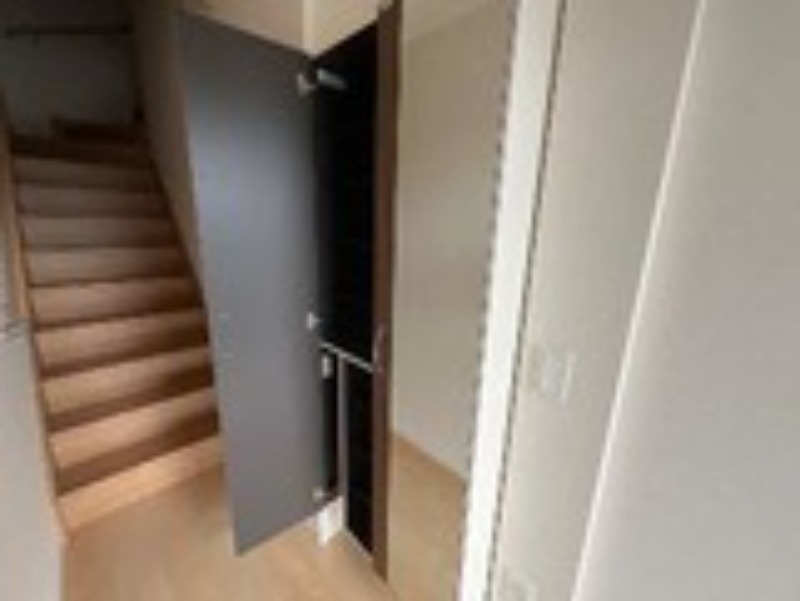 玄関　図面と現状に相違がある場合には現状を優先