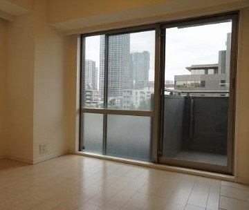 居室・リビング　☆明るい居間☆