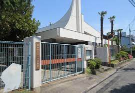 幼稚園・保育園　高田カトリック幼稚園（幼稚園・保育園）まで323m