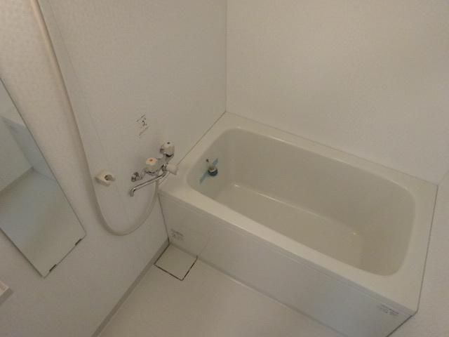 バス・シャワールーム　※同物件別部屋参考写真※