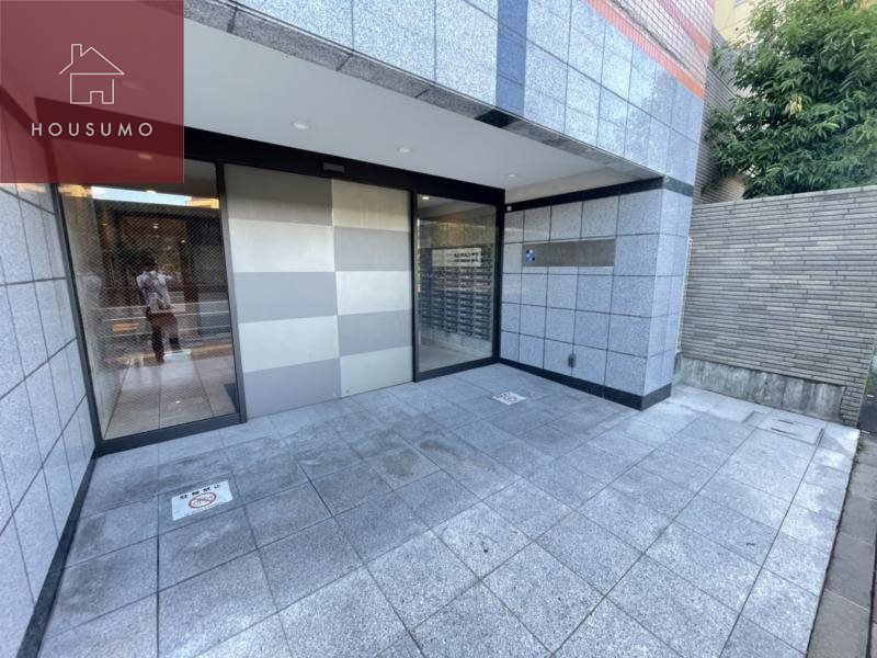 エントランス　建物の内部です