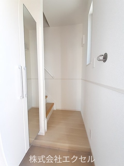 玄関　シューズボックス完備です。