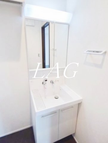 洗面設備　洗面台です。