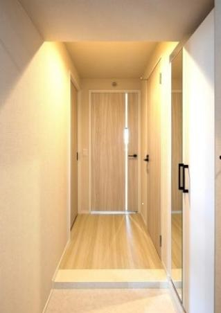 玄関　※別号室参考写真※