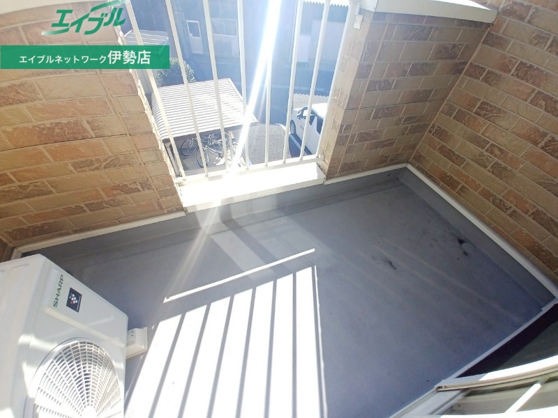 バルコニー　同型タイプ画像