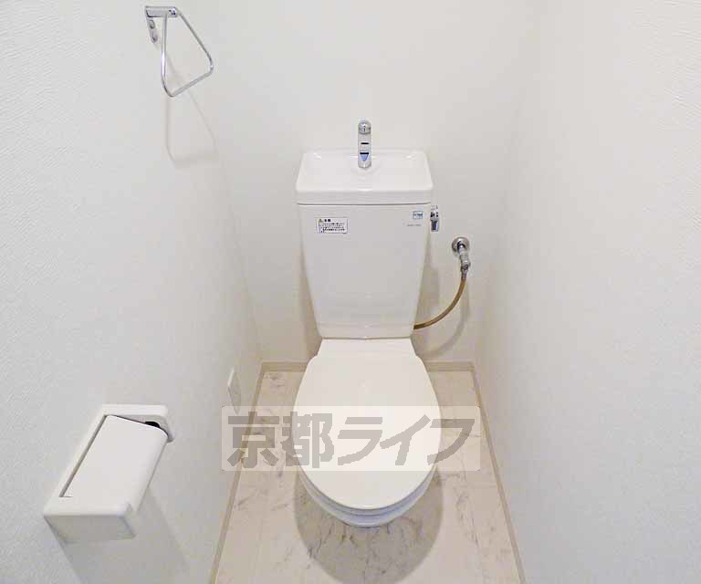 トイレ　清潔感のあるトイレです。
