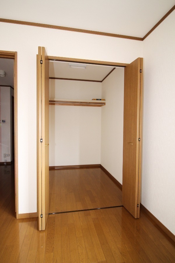 収納　広々ウォークインクローゼット