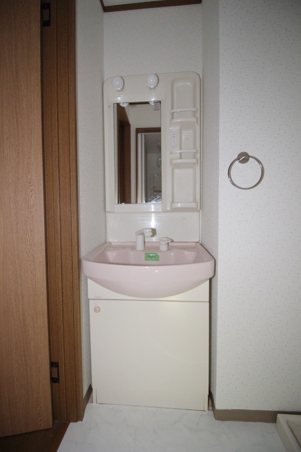 洗面設備　化粧台設備