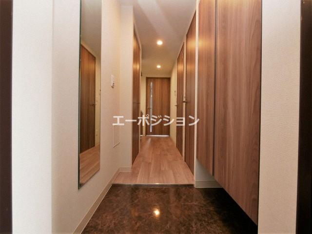 玄関　ワールドアイ難波南ポルタ